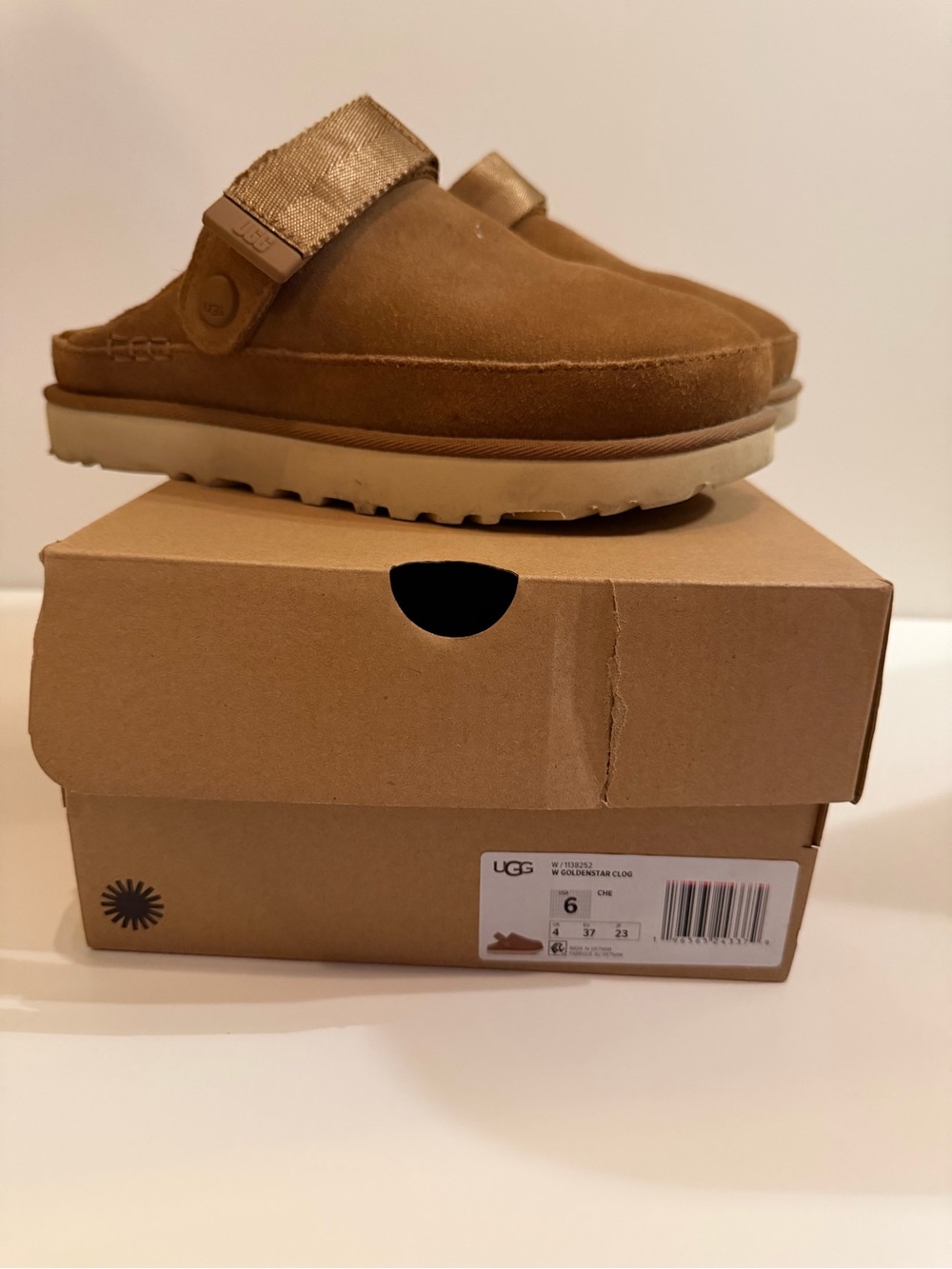 UGG Goldenstar Clog Chestnut Brown